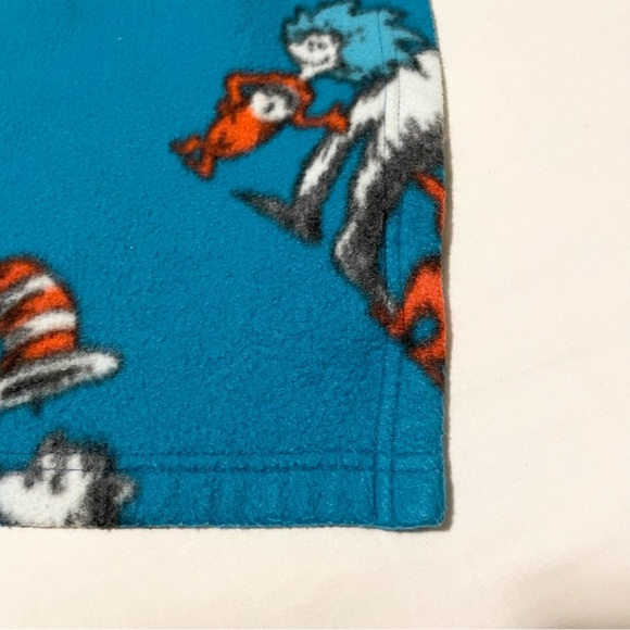 2003 Cat in the Hat Dr. Seuss Blanket 82” x 58” - Picture 6 of 16